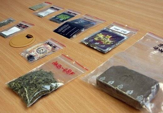 Pašvaldības policija aiztur narkotiku lietotājus
