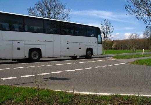 "Liepājas autobusu parku" neapmierina Saeimas vilcināšanās ierobežot neregulāros pārvadātājus