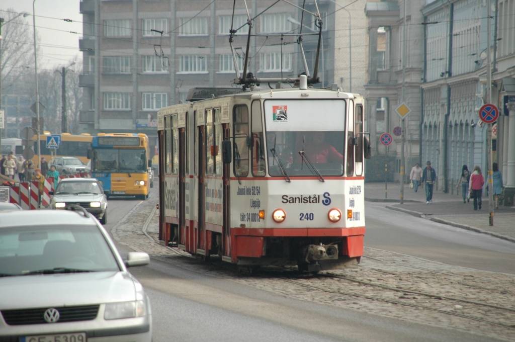 Kultūras tramvajā Liepājas Tautas mākslas un kultūras centra jauniešu teātris