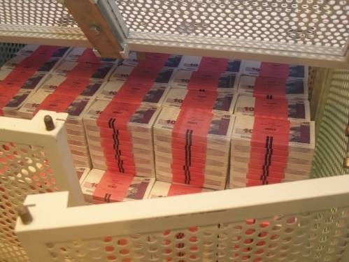 "Metalurga" akcionāri politiķiem ziedo 56 tūkstošus latu pēc valsts galvojuma saņemšanas