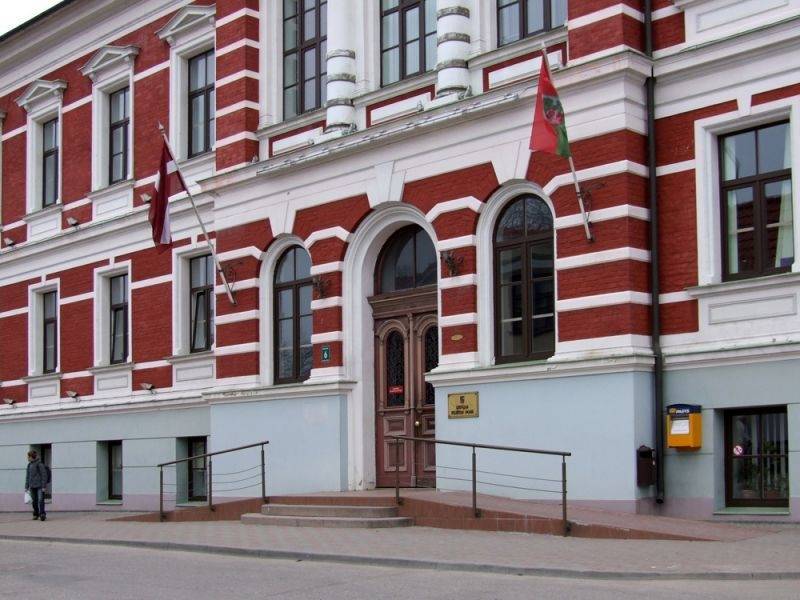 Pašvaldība aizņemsies vairāk nekā miljonu latu tranzītielu rekonstrukcijai