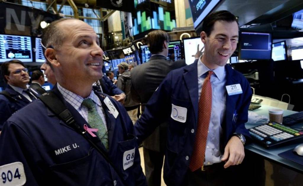 Investoru optimisms uzdzen akciju indeksus nebijušos augstumos