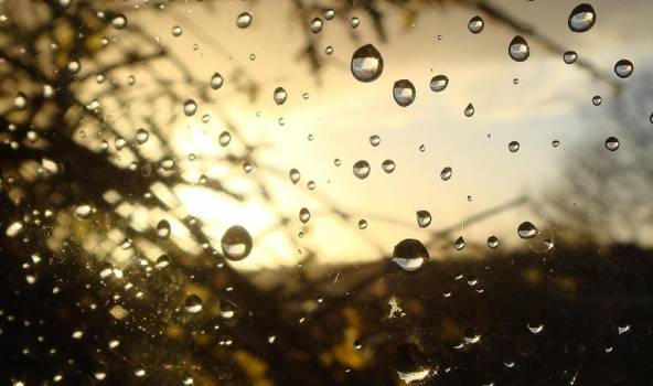 Piektdien daudzviet uzlīs