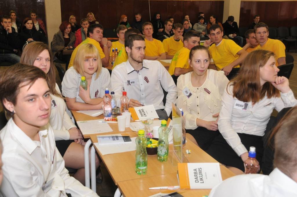 FOTO: Sacenšas Kurzemes "profiņi"