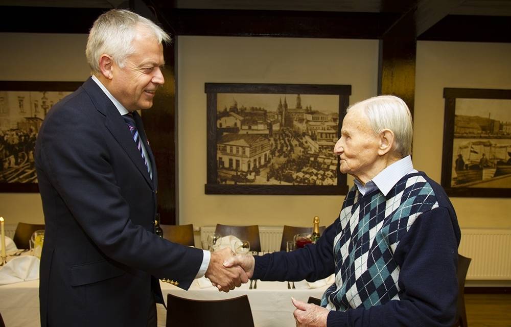 100 gadu jubilejā sumina liepājnieku Viktoru Makašovu