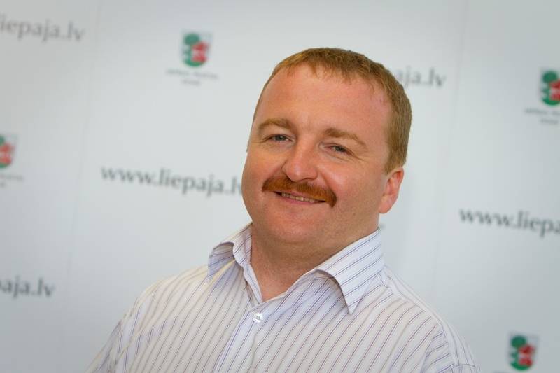 Kronbergs pamet LTRK Liepājas nodaļas vadītāja amatu, lai saglabātu organizācijas politisko neitralitāti