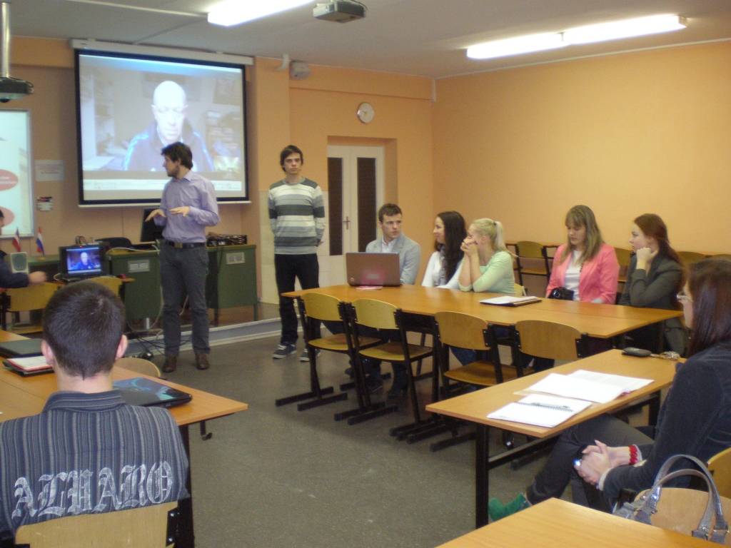 RTU studenti analizē uzņēmumus