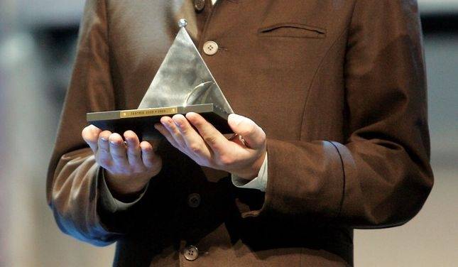 Atceļ "Spēlmaņu nakts" apbalvošanas ceremoniju