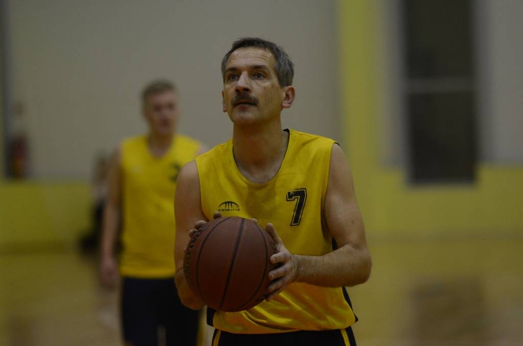 Aizputes novada čempionāts basketbolā