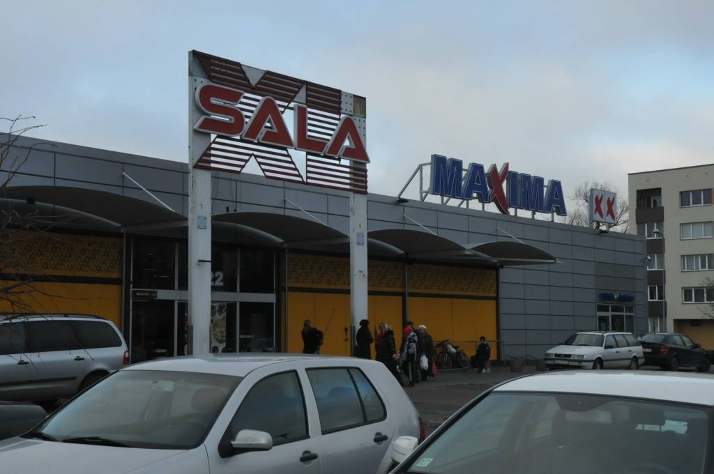 Nostrādā ugunsgrēka signalizācija Liepājā, lielveikalā "XL Sala" 