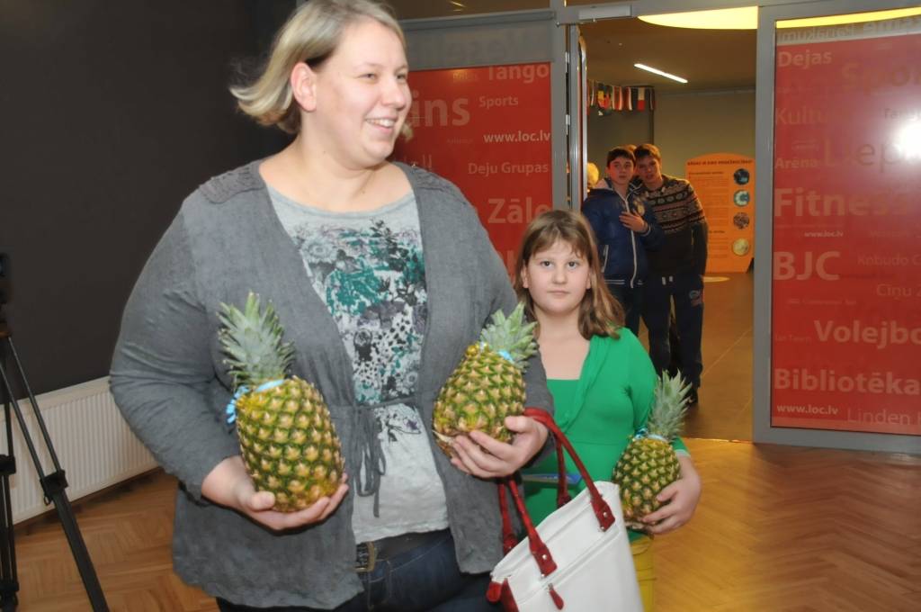 FOTO: Godina veiksmīgākās Liepājas NVO un labākos brīvprātīgā darba veicējus