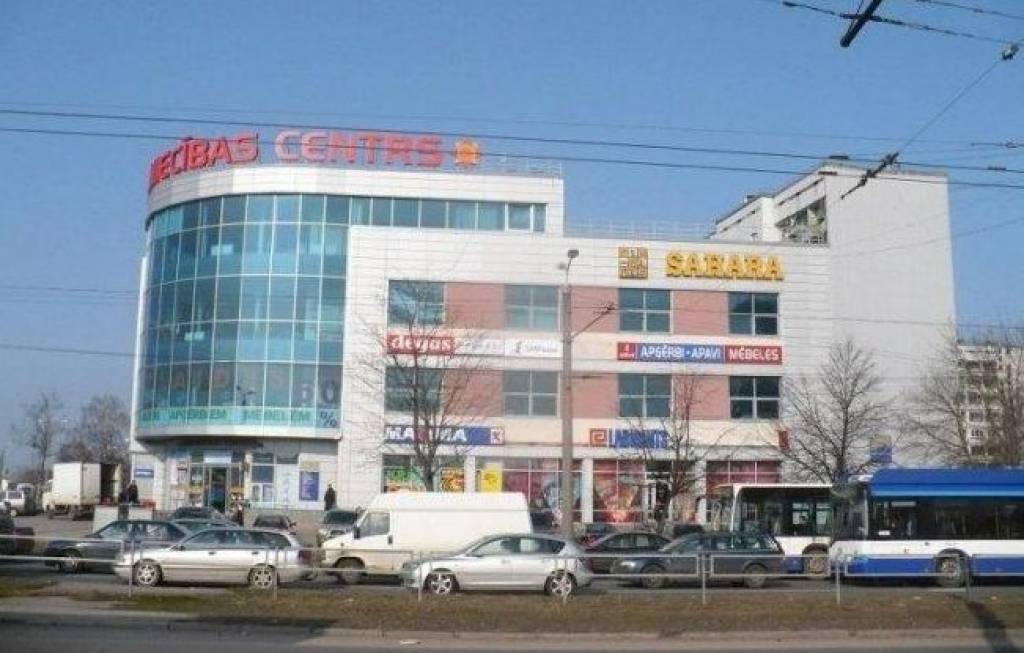 Konstatē iespējamu konstrukciju nestspējas apdraudējumu Rimi un Maximā