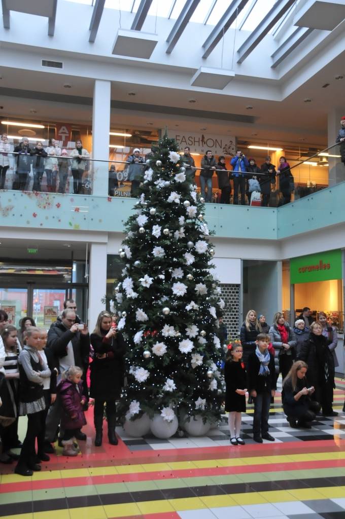 FOTO: Koncerts Ziemassvētku noskaņās