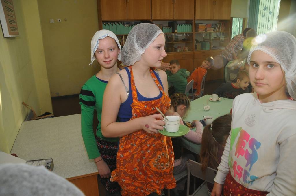 FOTO: Kapsēdes pamatskolā aizvada tradicionālo Pankūku dienu