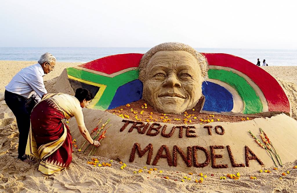 Nelsons Mandela naidu atstāja pagātnē