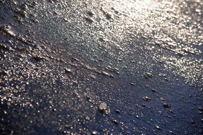 Liepājas apkārtnē šorīt apgrūtināti braukšanas apstākļi