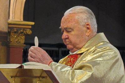 Miris Romas katoļu Liepājas emeritētais bīskaps Ārvaldis Andrejs Brumanis