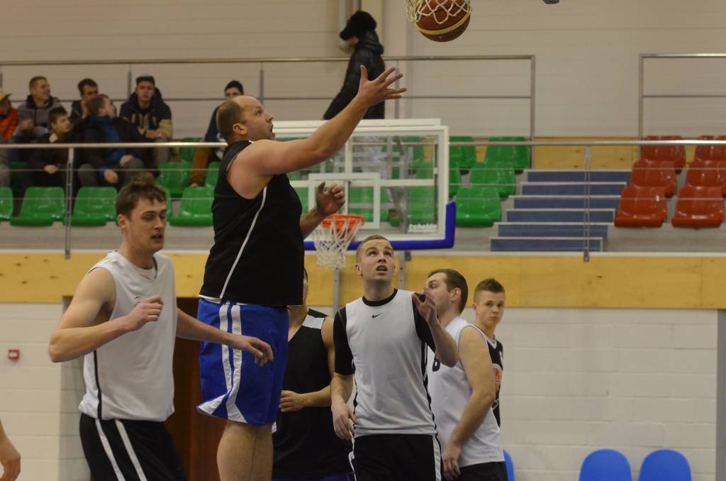 Grobiņas novada čempionāta basketbolā pusfināli