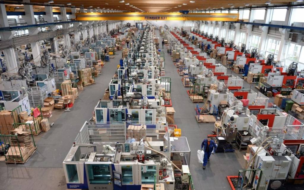 Eirozonas ražošanas aktivitāte turpina augt