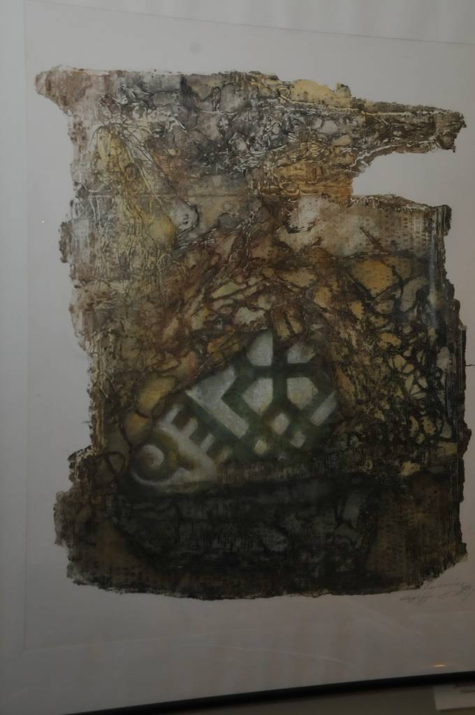 FOTO: Aizputē skatāma liepājnieces radošo darbu izstāde