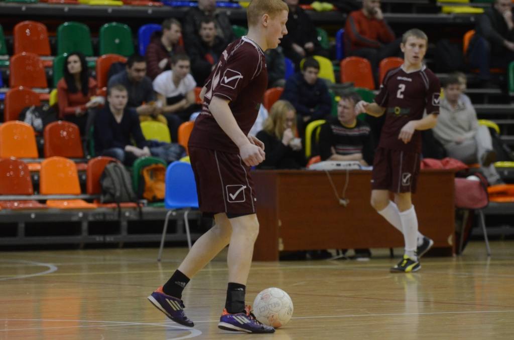 FOTO: "Vega 1", "SLV Pluss", "Depo 14" un "Priekule" uzvar Liepājas telpu futbola čempionāta spēlē