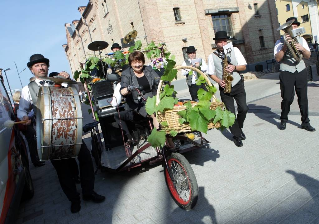 FOTO: Topošās valdības ministri neformālākā gaisotnē
