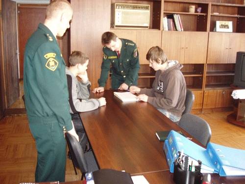 Skolēni var sākt pieteikties "Ēnu dienai"