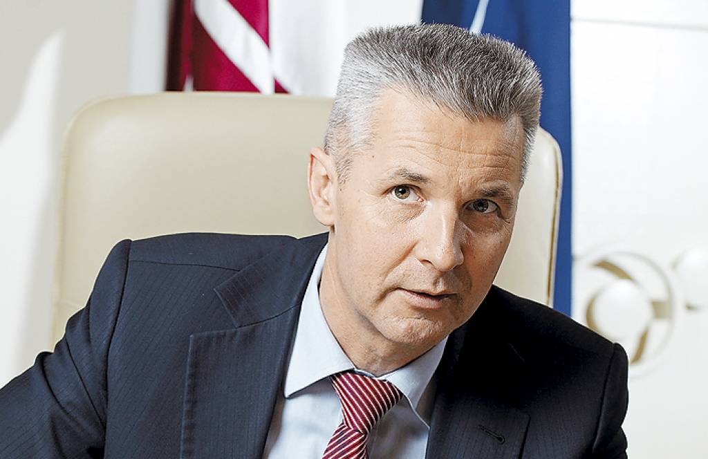 Pabriks: Man nebija laika domāt par uzmešanu, nedēļu bija jāmierina asistentes ar saraudātām acīm