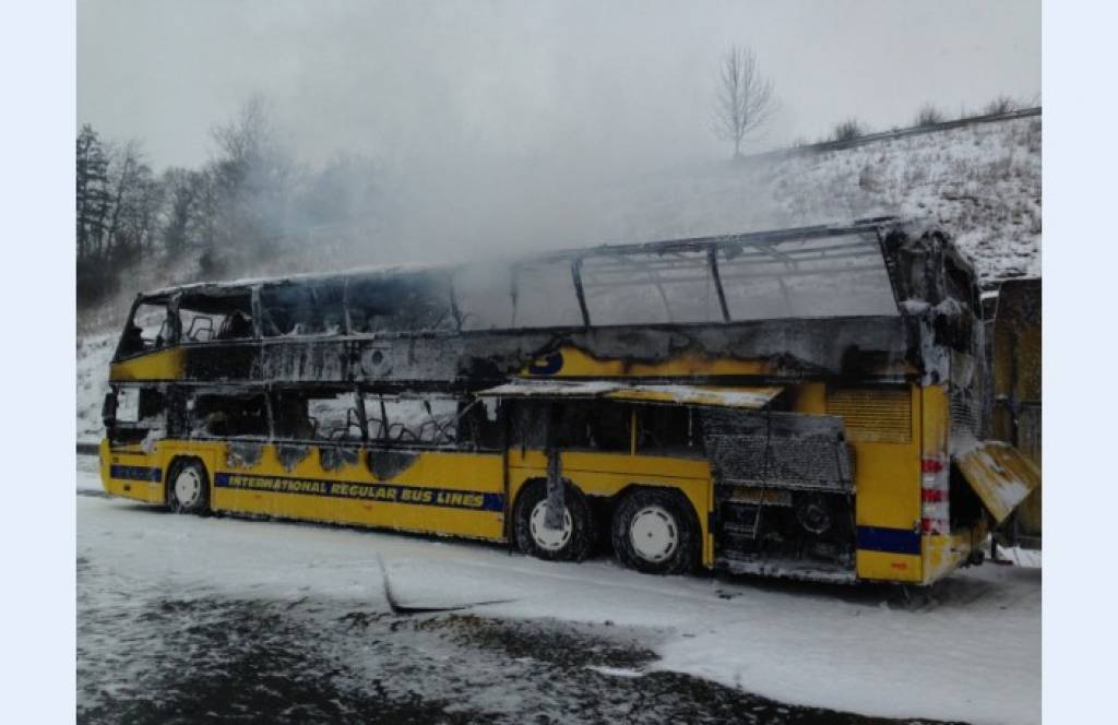 Vācijā sadedzis Latvijas Ecolines autobuss