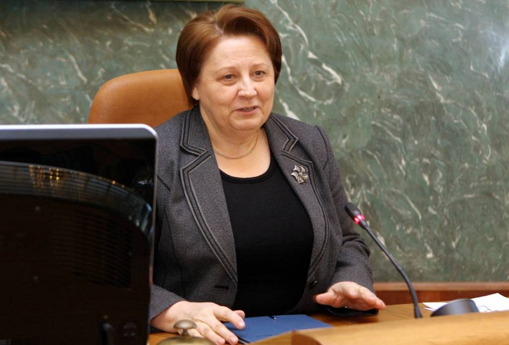 Straujumas pirmā valdības sēde aizvadīta "vieglā režīmā"