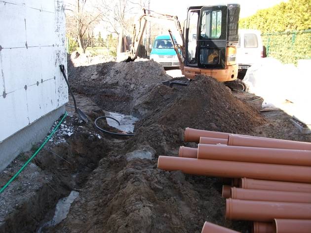 Pašvaldībām dos iespēju noteikt iedzīvotājiem pienākumu pieslēgt savu mājokli kanalizācijas tīkliem