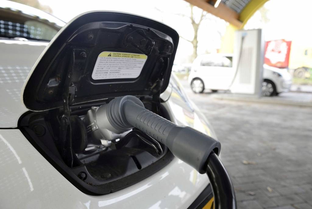 Elektromobilitātes attīstības plānam Latvijā iecerēts atvēlēt 29,99 miljonus eiro