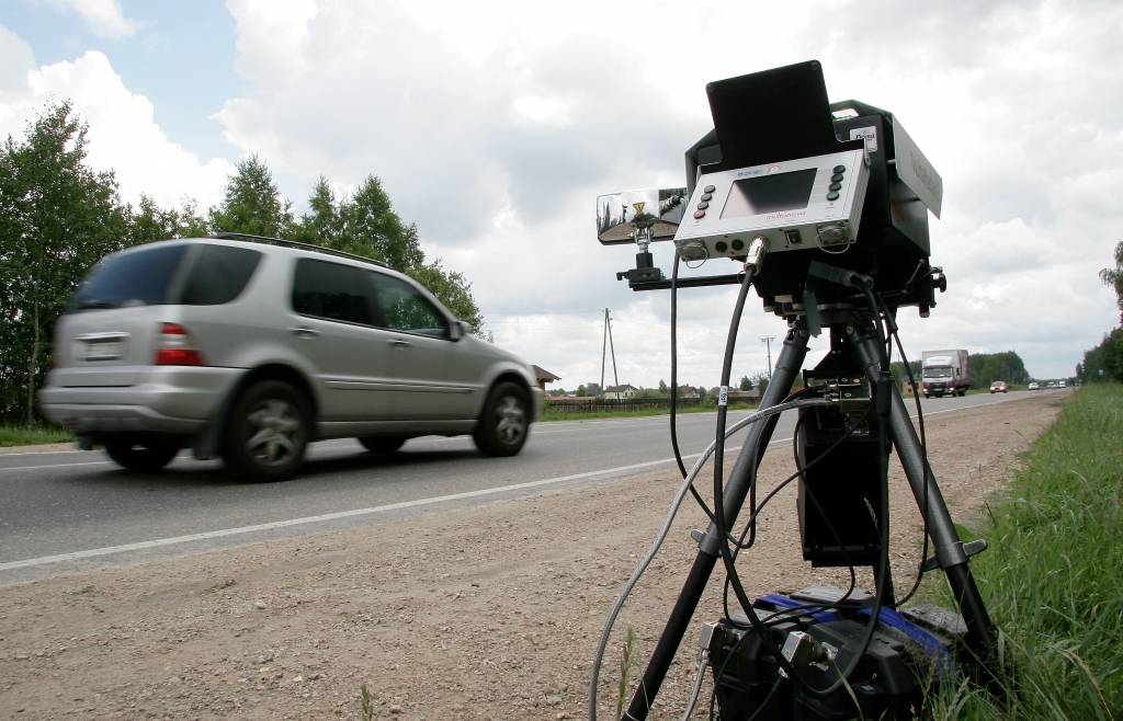 Valsts policijas dīkā atstātie četri fotoradari uz Latvijas ceļiem parādīsies pavasarī