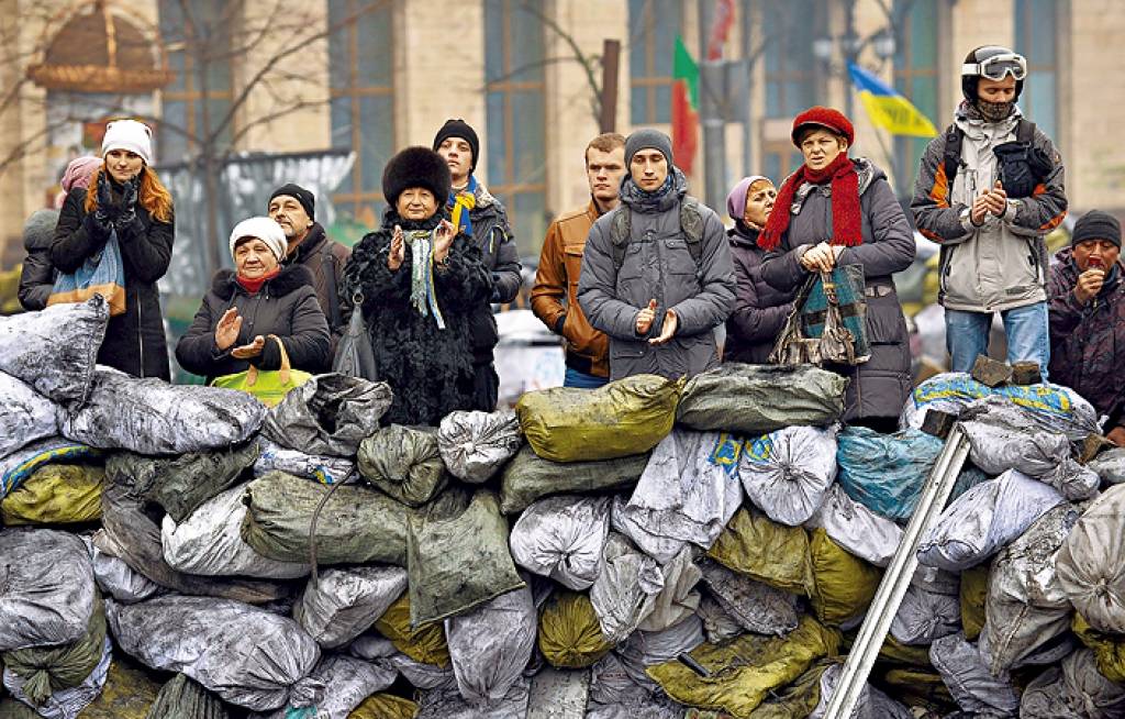 Ukrainā par brīvību jācīnās uz barikādēm