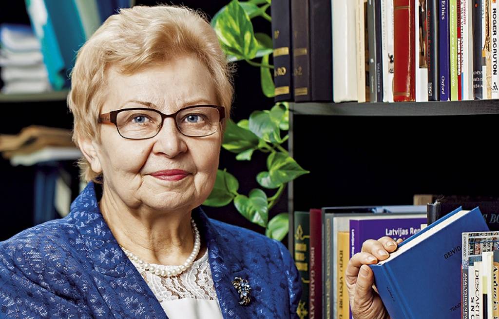 Lasmane: Ušakova "biļešu akcija" bija kā Maxima sabrukšana, tikai bez upuriem