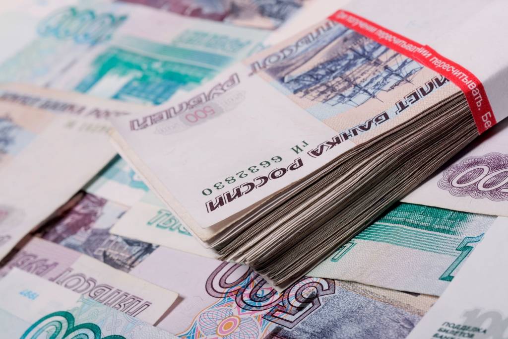 Krievijas rublis un akciju tirgus indeksi nedaudz atgūstas