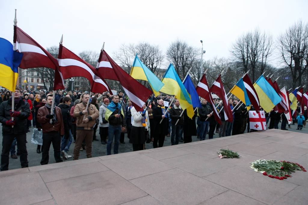 Saeima ar paziņojumu nosoda Krievijas militāro agresiju Ukrainā
