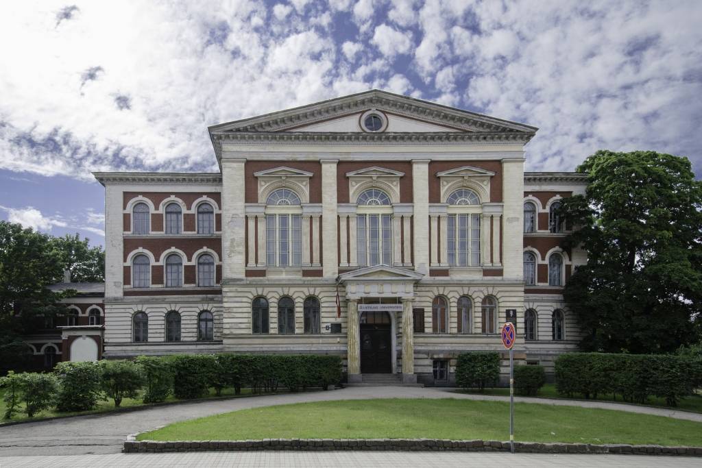 Skolēni aicināti uz izglītības iestāžu "Radošuma dienu" aktivitātēm Liepājas Universitātē