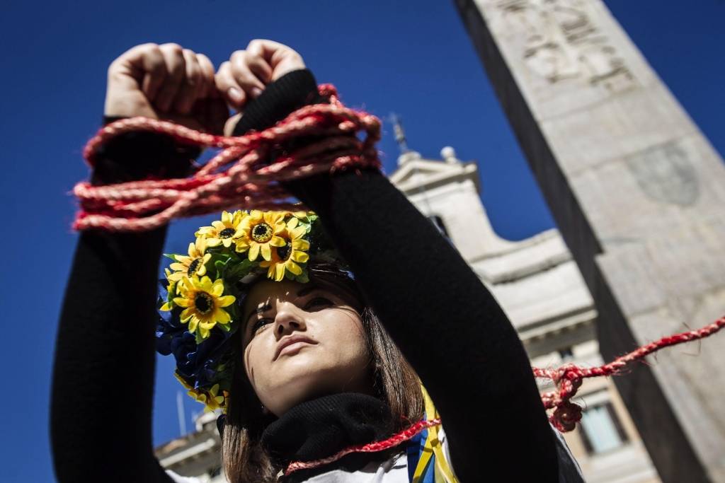 Trešdaļa Latvijas iedzīvotāju saskata pamatu Krievijas karaspēka ievešanai Ukrainā