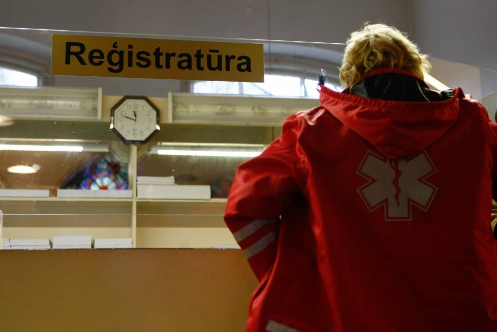 Mediķiem neļauj restartēties