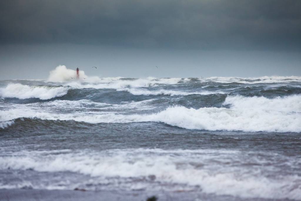 Sinoptiķi brīdina par stipru vēju piekrastē