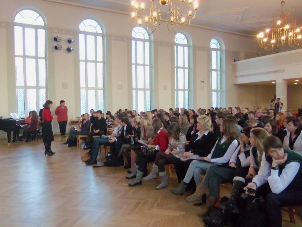 Liepājas skolēni iegūst 1. vietu Nacionālajā debašu turnīrā