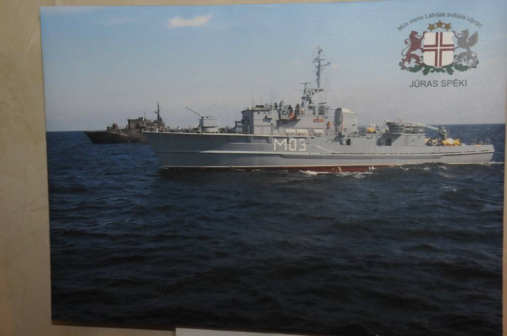 FOTO: NATO desmitgadei veltīta izstāde