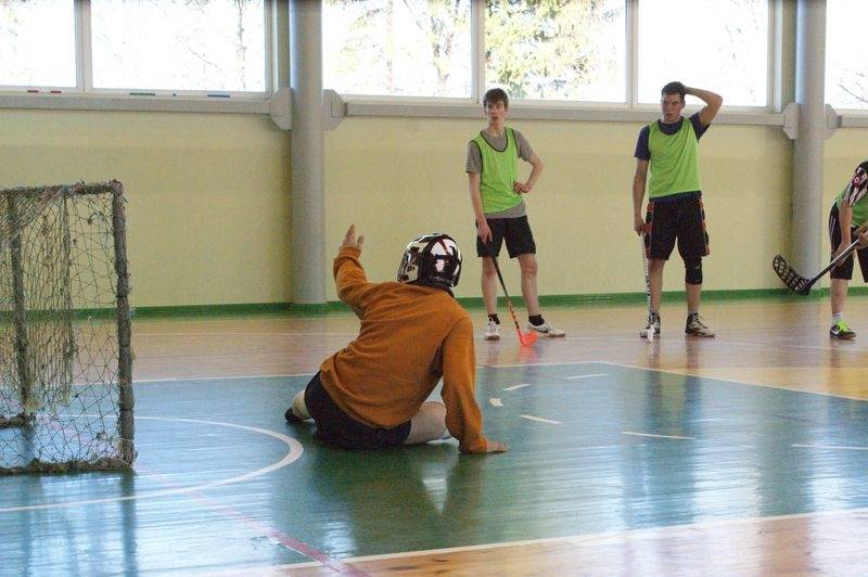 Rucavas novada pirmā florbola čempionāta zelta medaļas tiek "Ķeizariem"