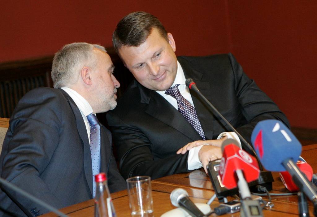 Šlesers un Šķēle kopīgi dibina apjomīgu loģistikas kompāniju 