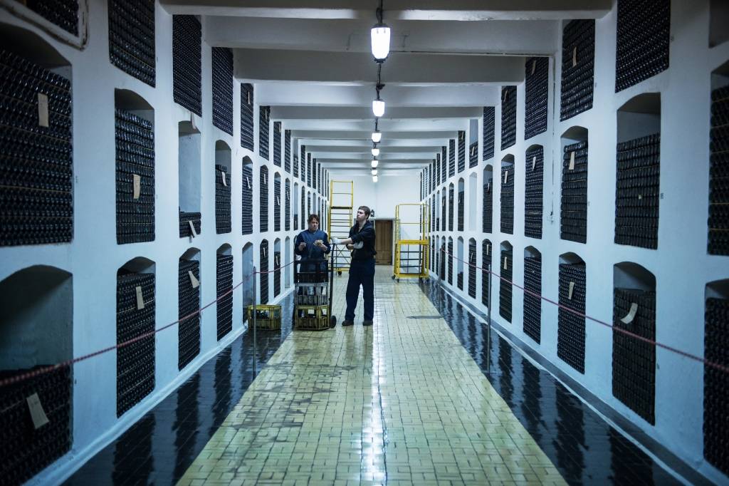 Spriežot pēc uz Latviju sūtītās naudas apmēriem, mūsējo skaits ārzemēs stabilizējies