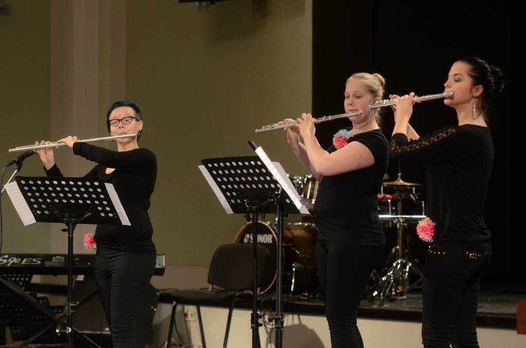 VIDEO: Nīcas Mūzikas skolas flautu trio uzstājas "Vēju ritmos 2014"