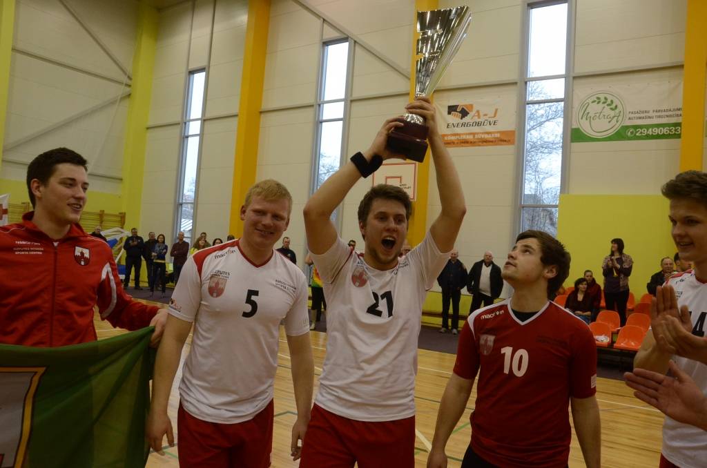 FOTO: "Aizputes" volejbolisti kļūst par Latvijas Nacionālās līgas čempioniem