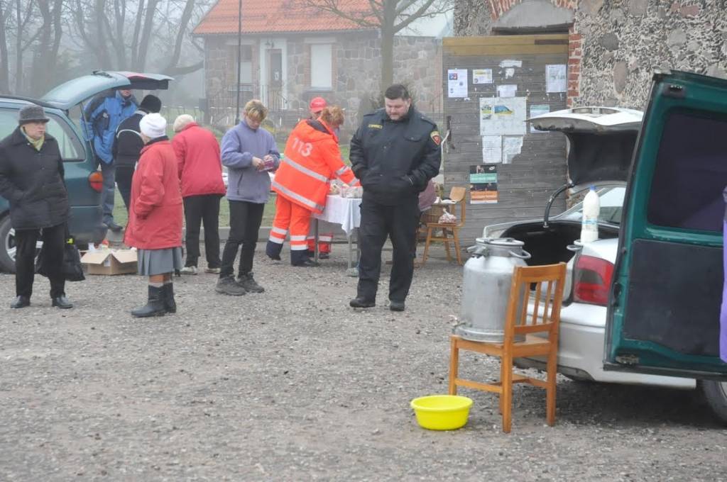 Policists Nīcā sargā legālo tirgu