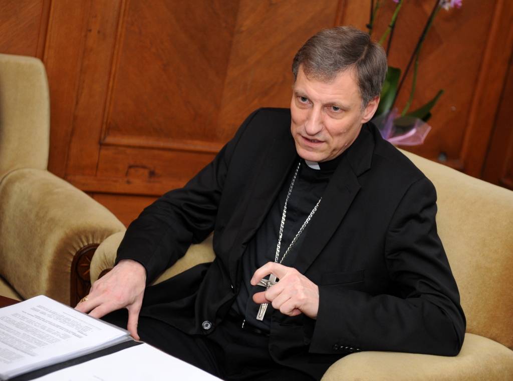 Stankevičs: Sabiedrība nedrīkst ļauties manipulācijām